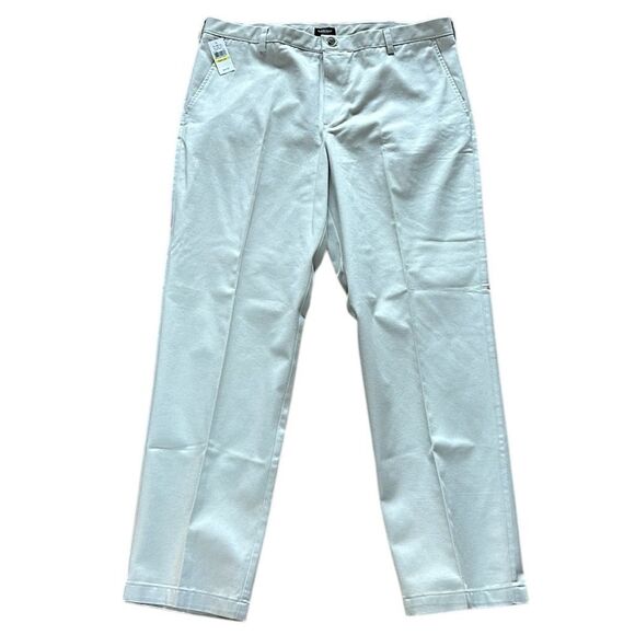 NEW Van Heusen Mens Classic Fit Khaki Pants - Picture 3 of 9